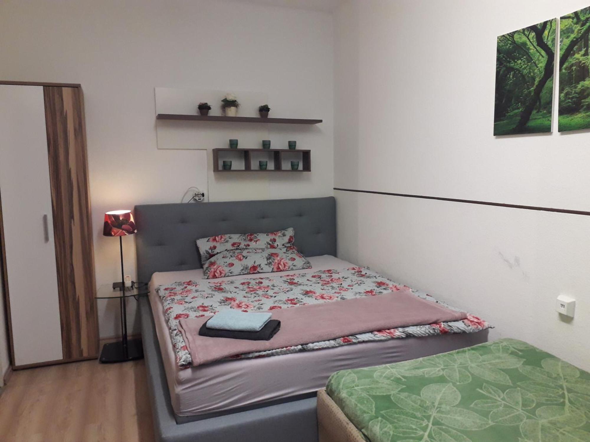 Apartment Ap 1 Im Zentrum Steyr, Bestrooms Eu Екстериор снимка
