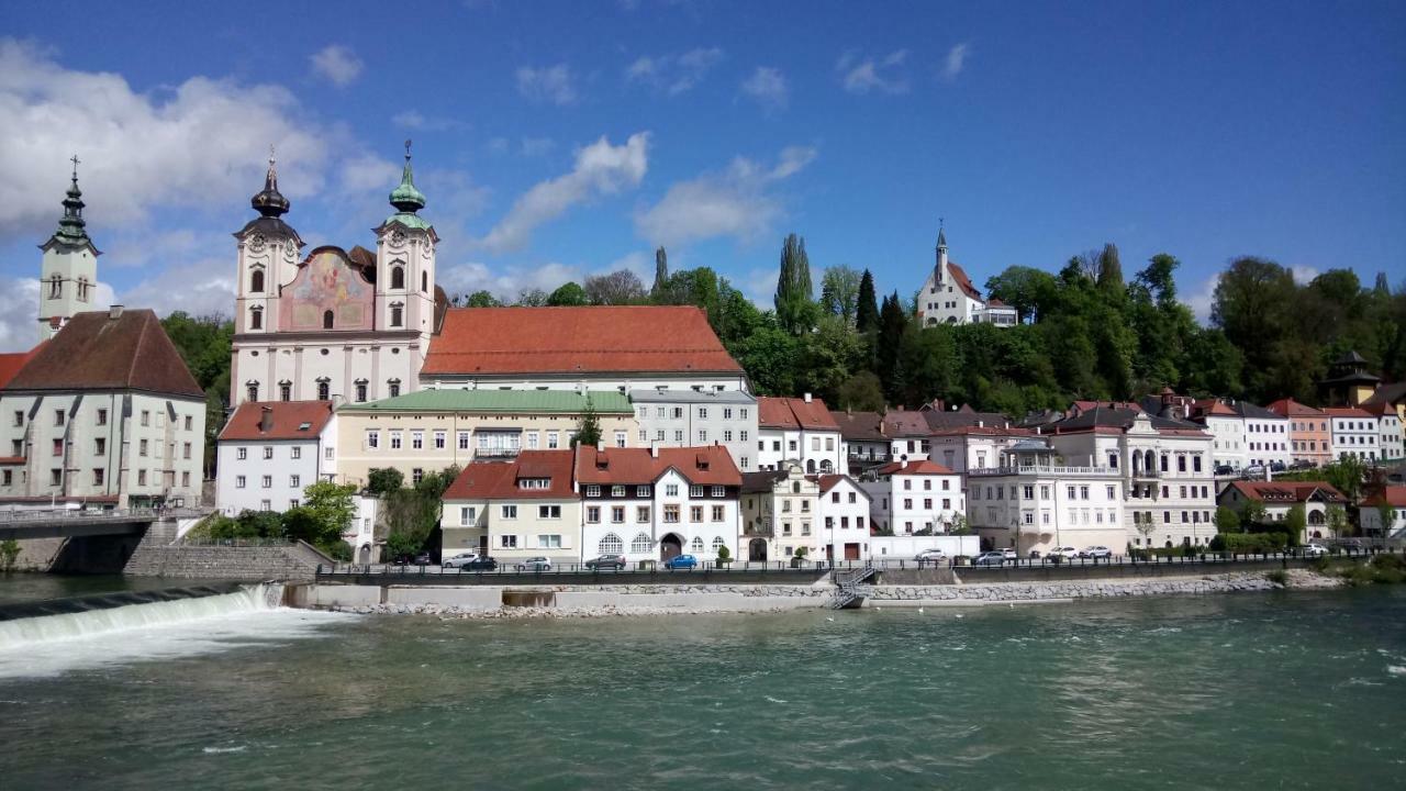 Apartment Ap 1 Im Zentrum Steyr, Bestrooms Eu Екстериор снимка
