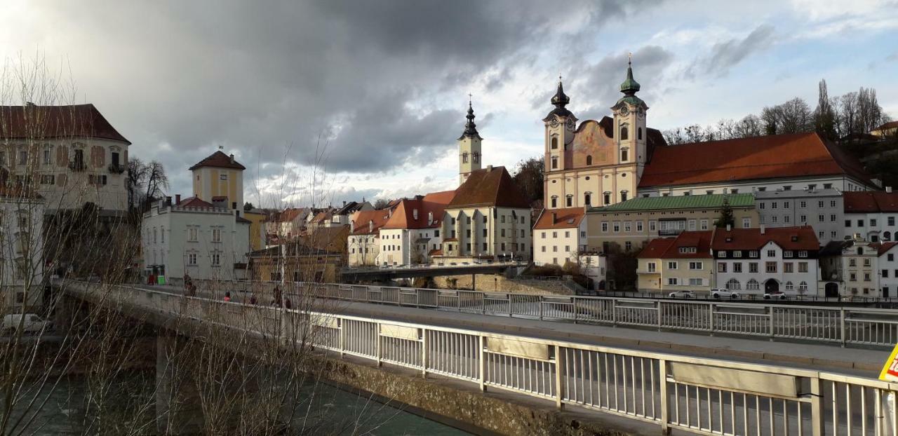 Apartment Ap 1 Im Zentrum Steyr, Bestrooms Eu Екстериор снимка
